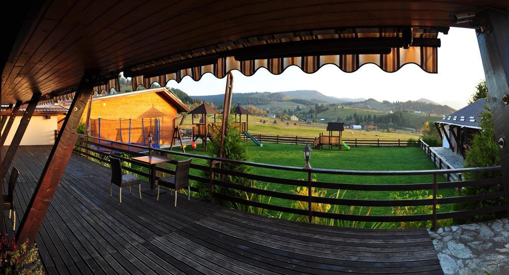 Pensiunea La Bella Vista ปอยอานาเนกรี ภายนอก รูปภาพ